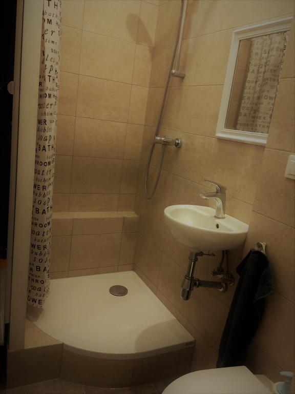 Przytulna Kawalerka W Kamienicy Apartment ออลชติน ภายนอก รูปภาพ